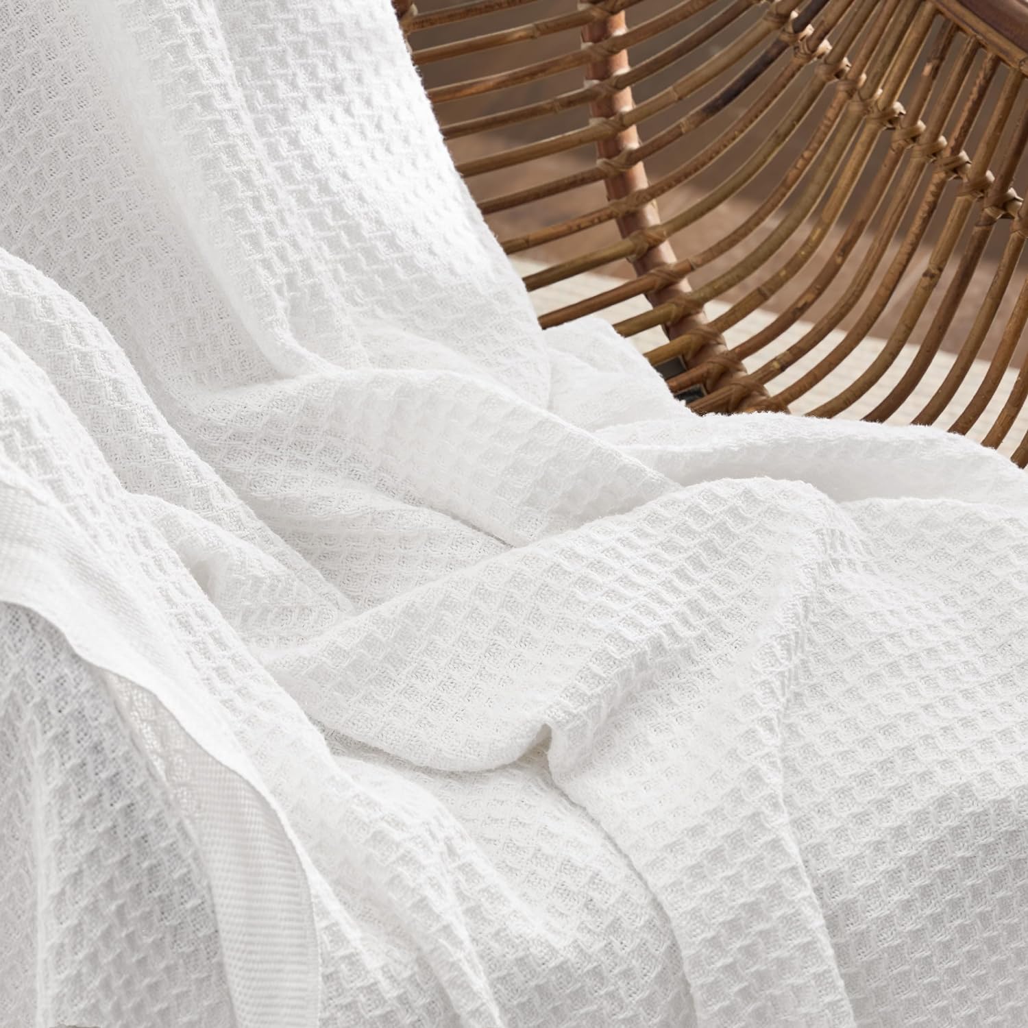 Waffle Cotton Double Summer Blanket 220 x 240cm White - Image 2